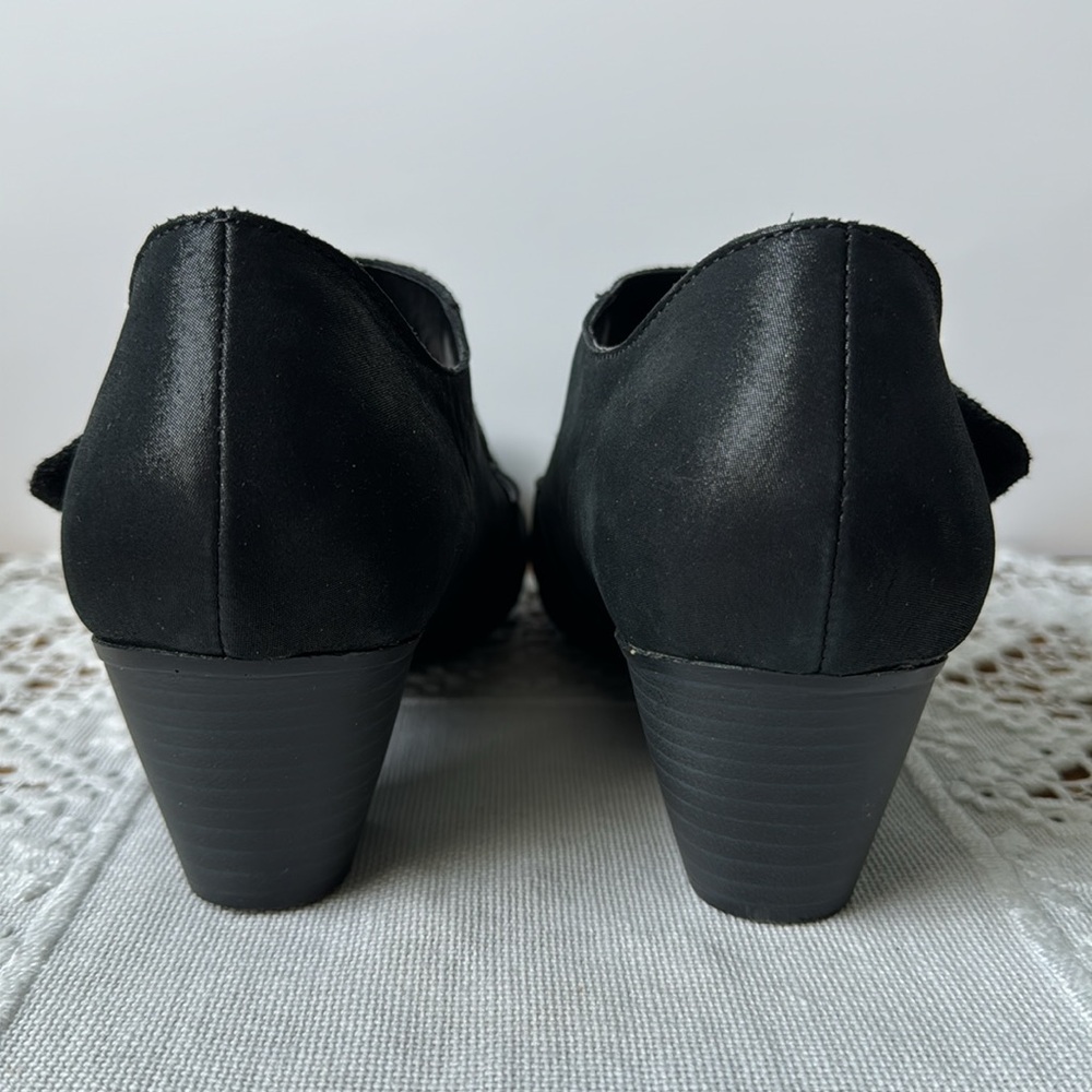 Rieker Black Size 41 with 2” Heal - Picture 7 of 8